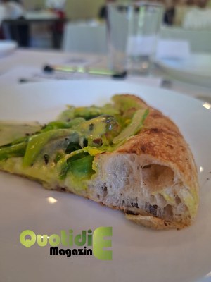 Valutazione di una delle pizze in gara