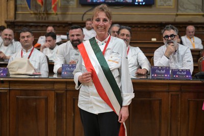 Simona Lauri in attesa di ricevere la nomina