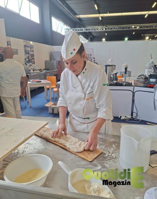 Simona Lauri all'opera a SARAL Food 2026